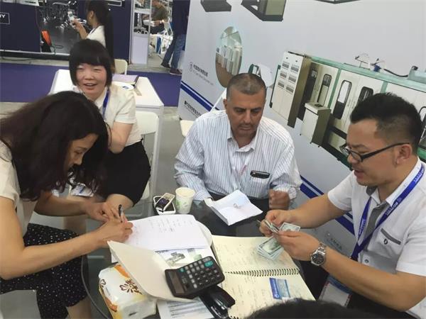 LENOVO-PC - 展会.jpg