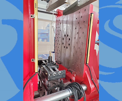 single ring drum blow molding machine3335.jpg