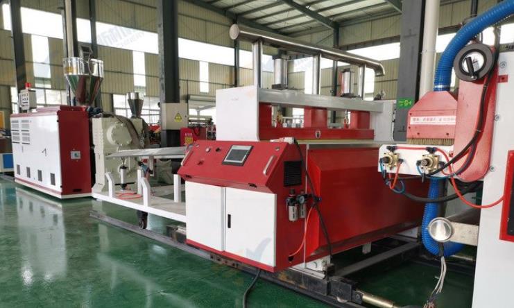 PVC Crust Foamed Board Machine