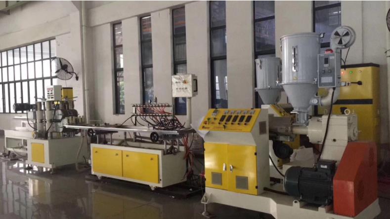 PC Profile/Lamp Tube Machine PC Profile/Lamp Tube Machine